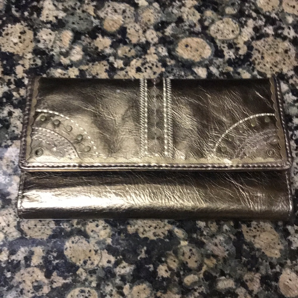 New leather wallet